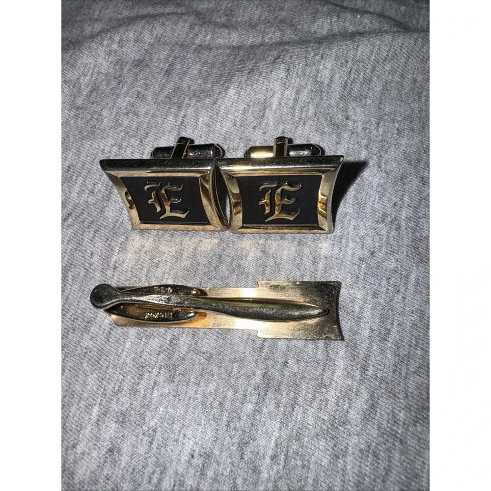 Vintage Hicock Initial Monogram “E” Tie Tack And Cuff Links Set Goldtone